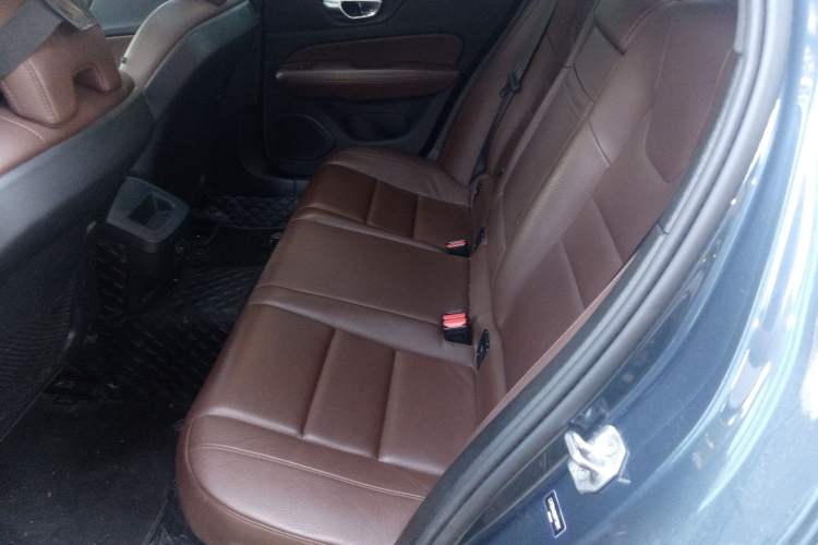 Used Volvo S60 2021 T4 Zhiyi Luxury Edition