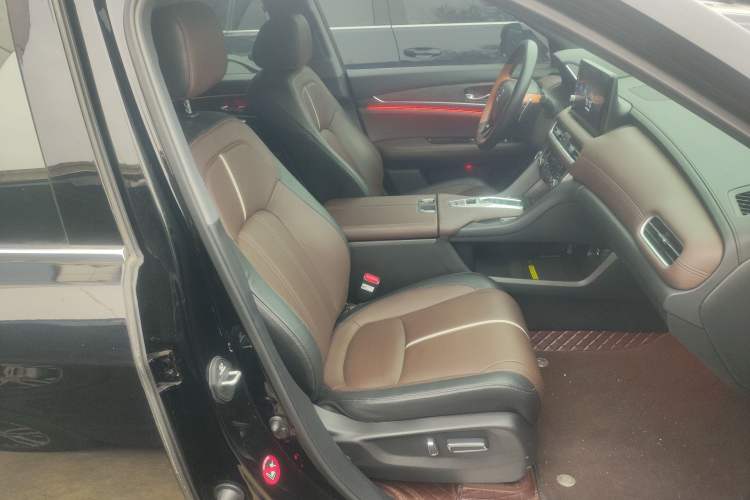Used Honda UR-V 2024 370TURBO Two-Wheel-Drive Luxury Edition
