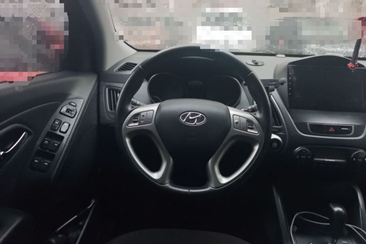 Used Hyundai ix35 2010 2.0L Automatic Two-Wheel Drive Elite Edition GLS Steering Wheel