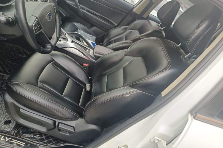 Used Geely Auto Emgrand X7 Sport 2016 1.8TD Automatic ZhiShang Model