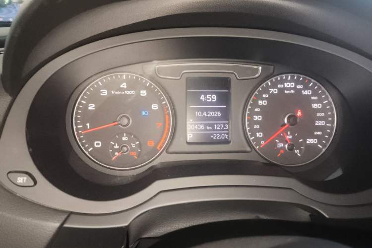 Used Audi Q3 2018 30th Anniversary Edition 30 TFSI Fashion Model Instrument Cluster