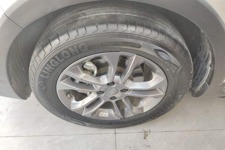 Used Geely Auto Vision X3 2020 1.5L CVT Luxury Model Exterior 4