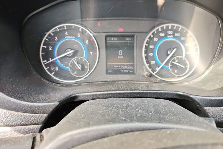 Used Dongfeng Fengon S560 2019 1.8L Manual Urban Model Odometer Close Up