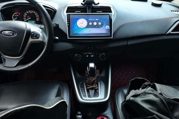 Used Ford Escort 2015 1.5L Automatic Fashion Model