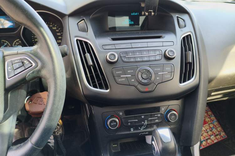 Used Ford Focus 2015 Sedan EcoBoost 125 Automatic Supreme Style Edition