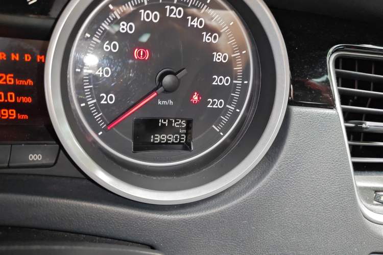 Used Peugeot 508 2011 2.3L Automatic Luxury Edition Odometer Close Up