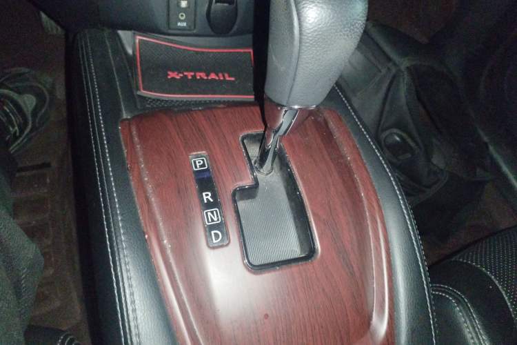 Used Nissan X-Trail 2015 2.0L CVT Comfort MAX Edition 2WD