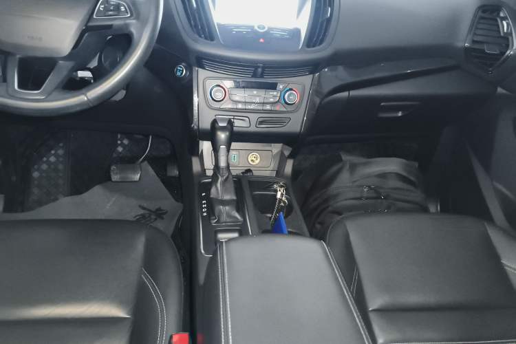 Used Ford Kuga 2017 EcoBoost 180 Four-Wheel Drive Luxury Wing Model Gear Lever