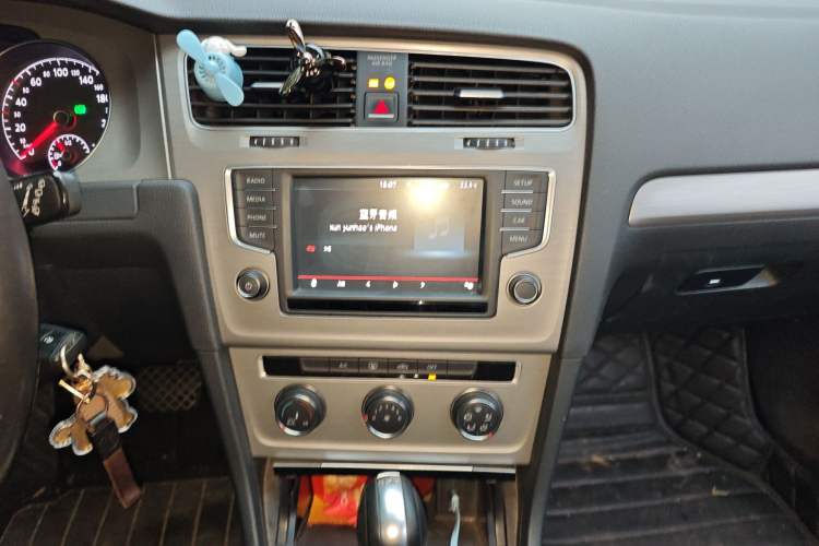 Used Volkswagen Golf 2015 1.4TSI Comfort Travel Edition
