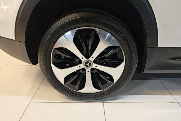 Used Mercedes-Benz GLB 2022 Updated GLB 200 Fashion Edition