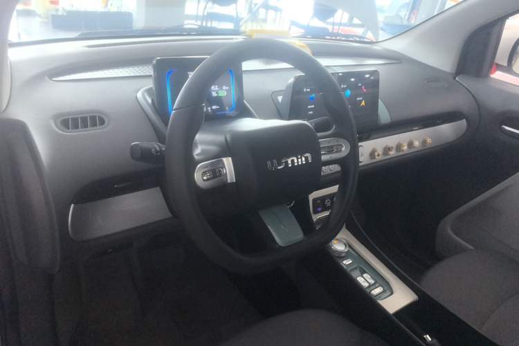Used CHANGAN NEVO Lumin 2023 205km Xiangqin Version Center Console