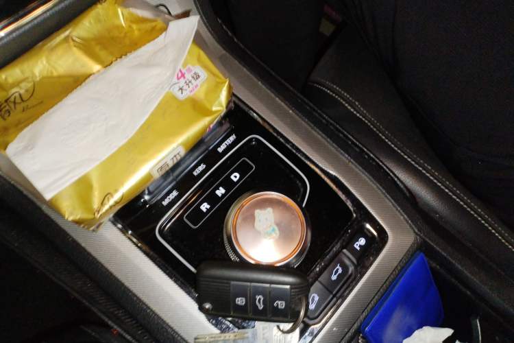 Used Roewe RX5 New Energy 2017 ERX5 EV400 Electric Internet Supreme Edition