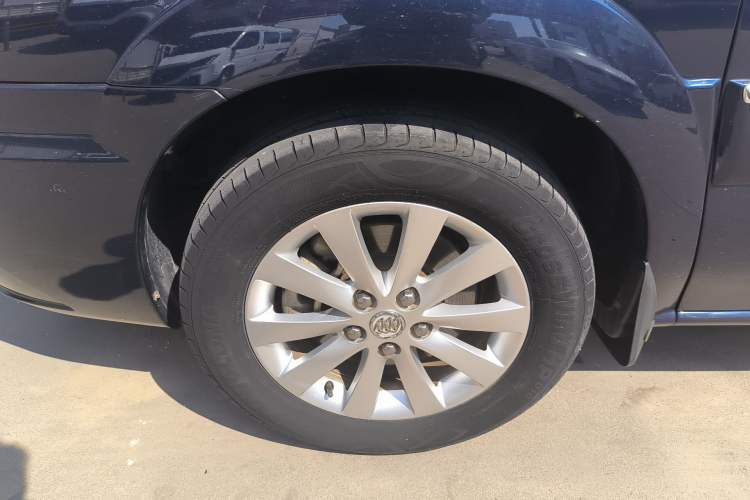 Used Buick GL8 2014 2.4L Classic Edition