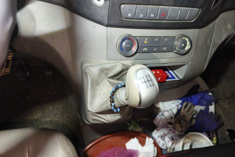 Used JAC Group Sunray 2013 1.9T 4-Series Star Express Gear Lever