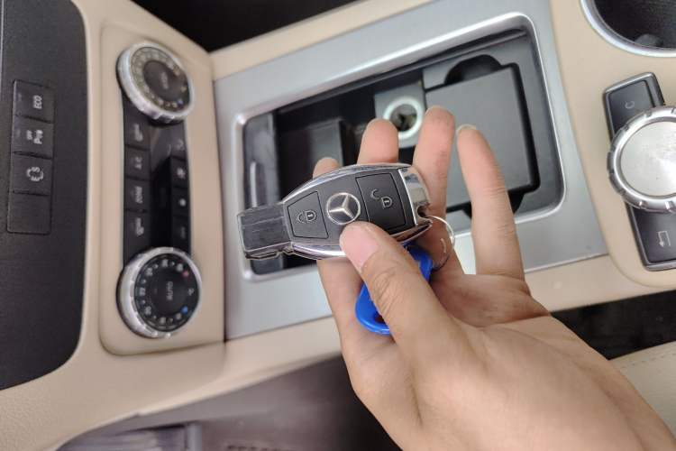 Used Mercedes-Benz GLK-Class 2014 GLK 200 Standard Model Vehicle Key