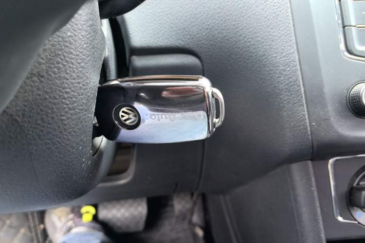 Used Volkswagen Polo 2014 1.6L Automatic Comfort Edition
