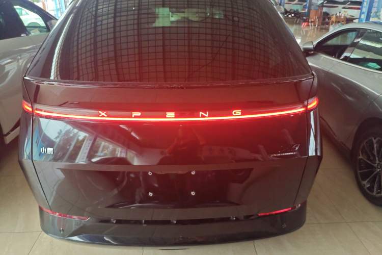 Used XPeng X9 2024 702 Ultra-Long Range Pro