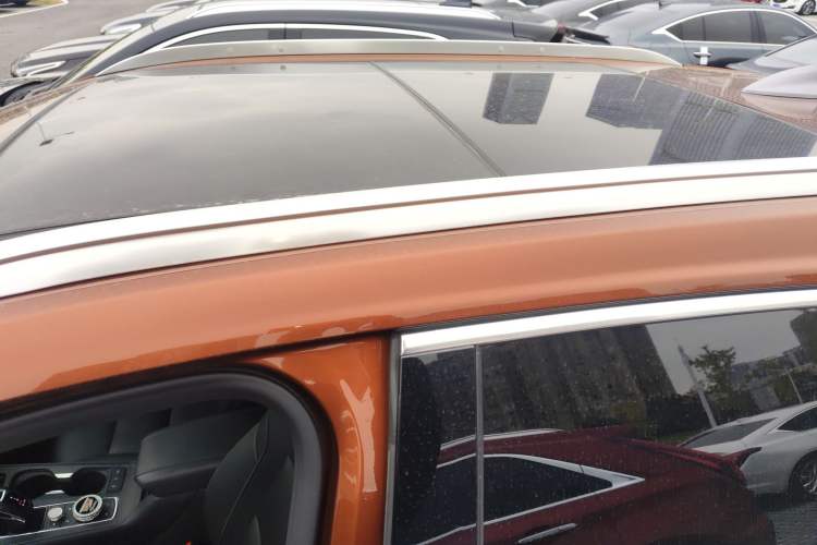 Used Cadillac XT4 2018 28T Two-Wheel Drive Leading Version
