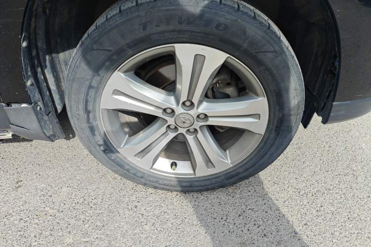 Used Toyota Highlander 2012 2.7L Two-Wheel Drive 7-Seater Ultimate Edition