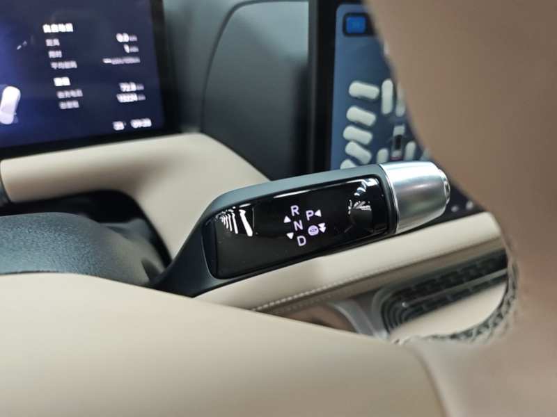 Used XPeng G9 2026 Model, 680 All-Wheel Drive Max — 13