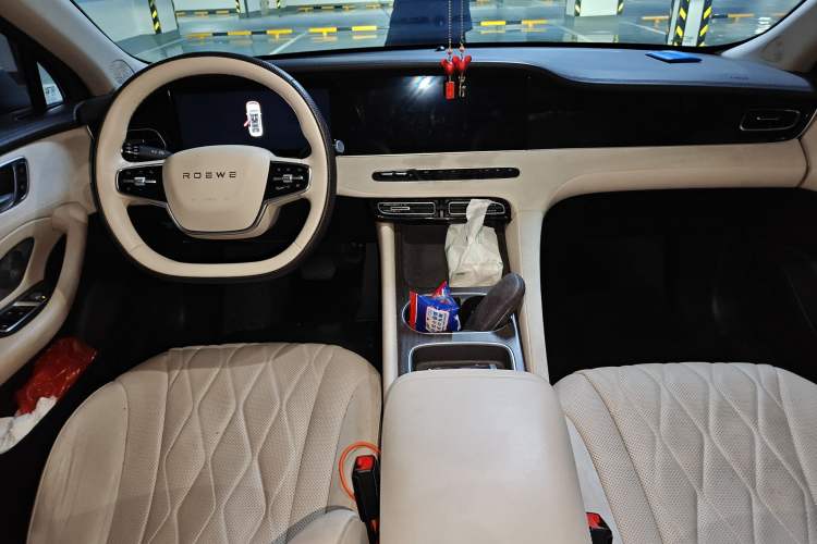 Used Roewe D7 2023 DMH 125km Excellence Edition Center Console