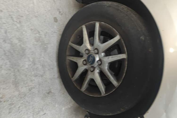 Used Ford Focus 2011 Hatchback 1.8L Manual Comfort Model
