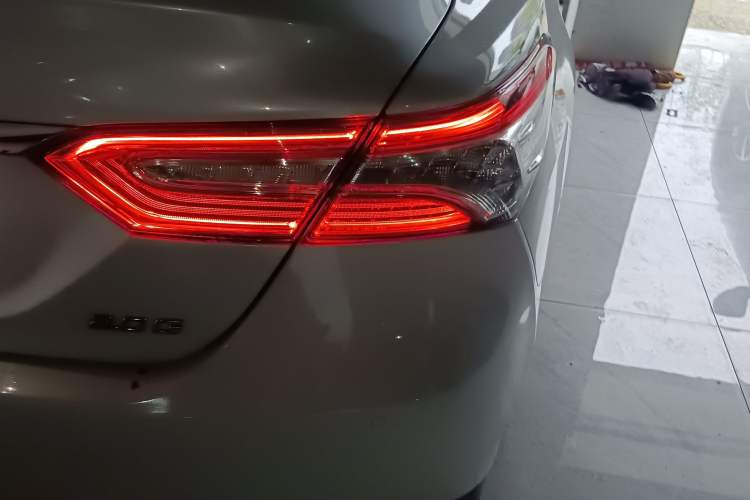 Used Toyota Camry 2018 2.0G Luxury Edition Right Rear Taillight