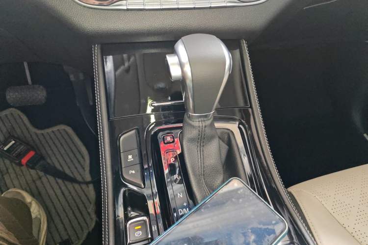 Used Baojun 730 2017 1.5T DCT Fashion Edition 7-Seater China V Emission Standard
