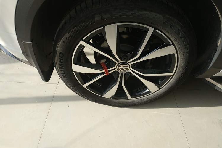 Used Volkswagen T-ROC 2024 300TSI DSG Two-Wheel-Drive Chen Guang Edition