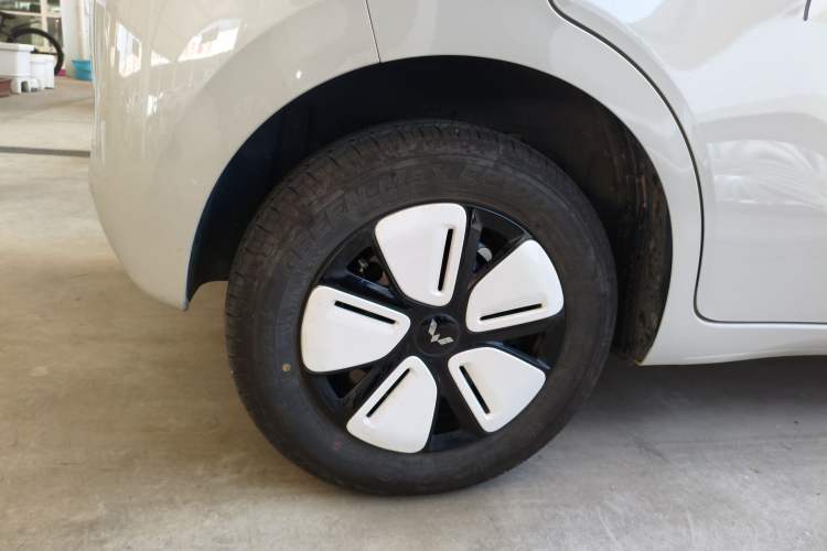 Used Wuling Hongguang MINIEV 2025 Four-Door Version Advanced Edition