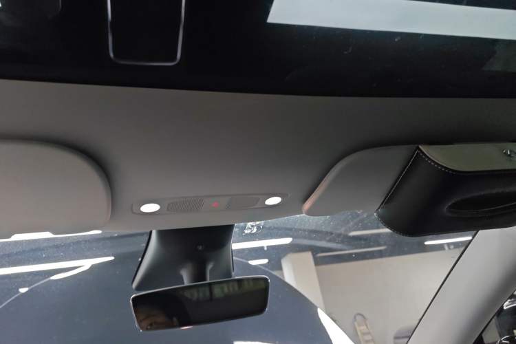 Used Tesla Model Y 2023 Rear-Wheel-Drive Version
