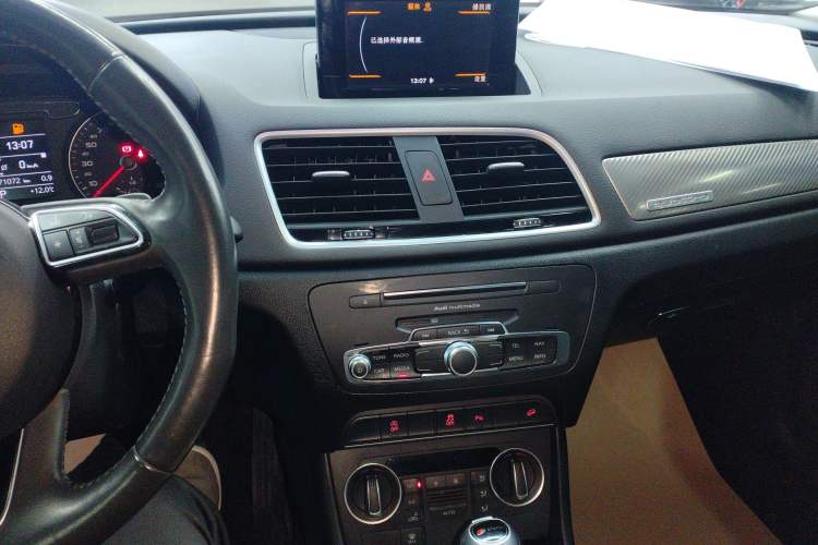 Used Audi Q3 2018 30th Anniversary Edition 35 TFSI quattro all-wheel-drive sport model