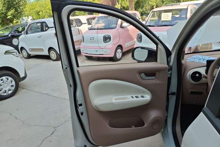 Used Wuling Hongguang MINIEV 2025 Four-Door Version Advanced Edition