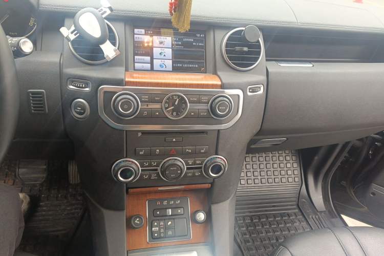 Used Land Rover Discovery 2015 3.0 SC V6 HSE
