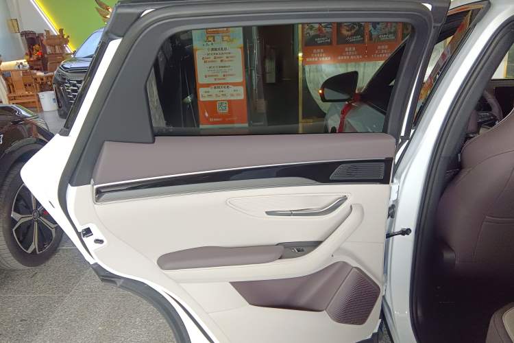 Used BYD Song PLUS New Energy 2025 DM-i Intelligent Driving 112KM Prestige Model