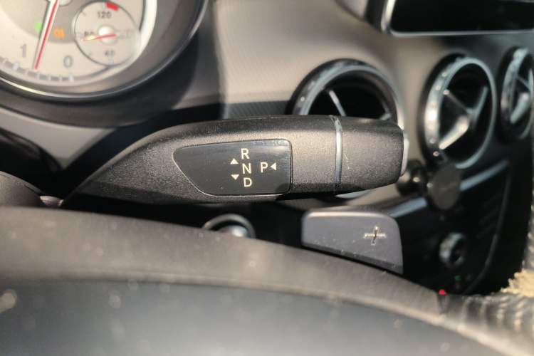 Used Mercedes-Benz GLA 2016 GLA 200 Fashion Model
