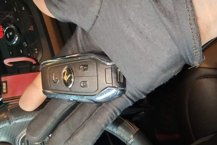 Used Soueast DX7 2015 1.5T Automatic Elite Model Vehicle Key