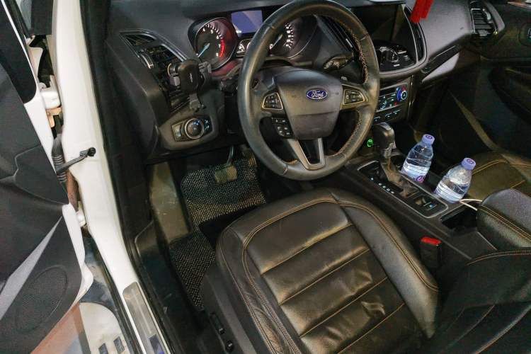 Used Ford Kuga 2017 EcoBoost 245 Four-Wheel-Drive Sport Model Center Console