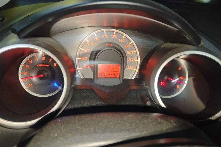 Used Honda Fit 2011 1.5L Automatic Luxury Edition Instrument Cluster