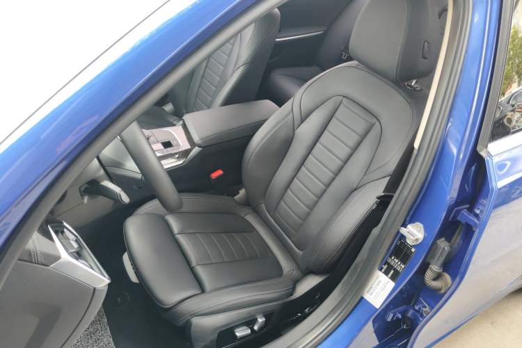 Used BMW 3 Series 2020 325Li M Sport Package Left Front Seat