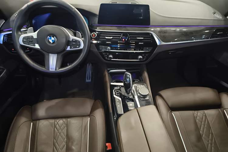 Used BMW 6 Series GT 2018 640i xDrive M Sport Package