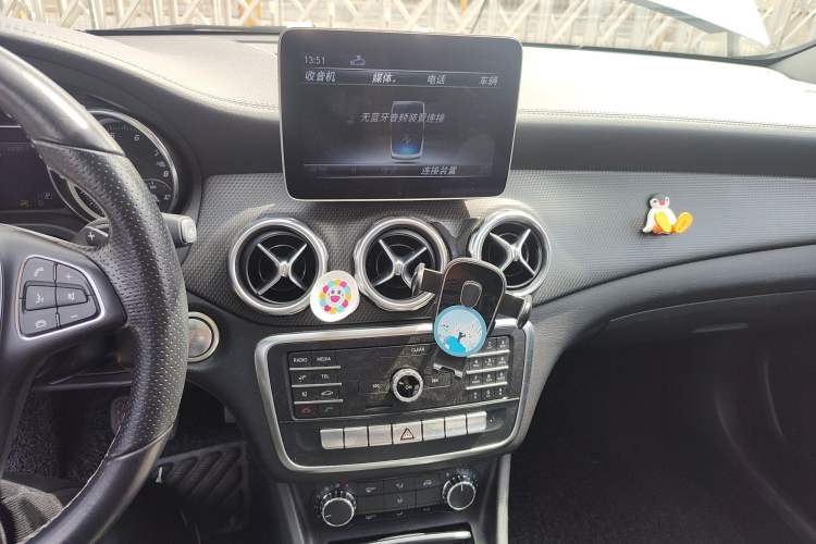 Used Mercedes-Benz GLA 2018 GLA 200 Fashion Model Audio And AC Panel