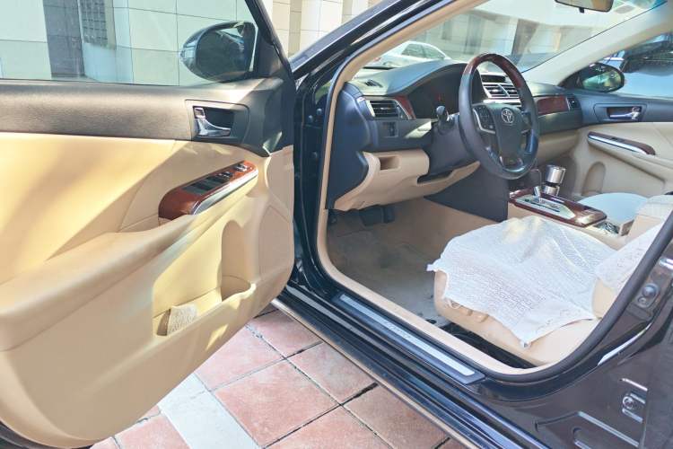 Used Toyota Camry 2012 2.5G Luxury Edition
