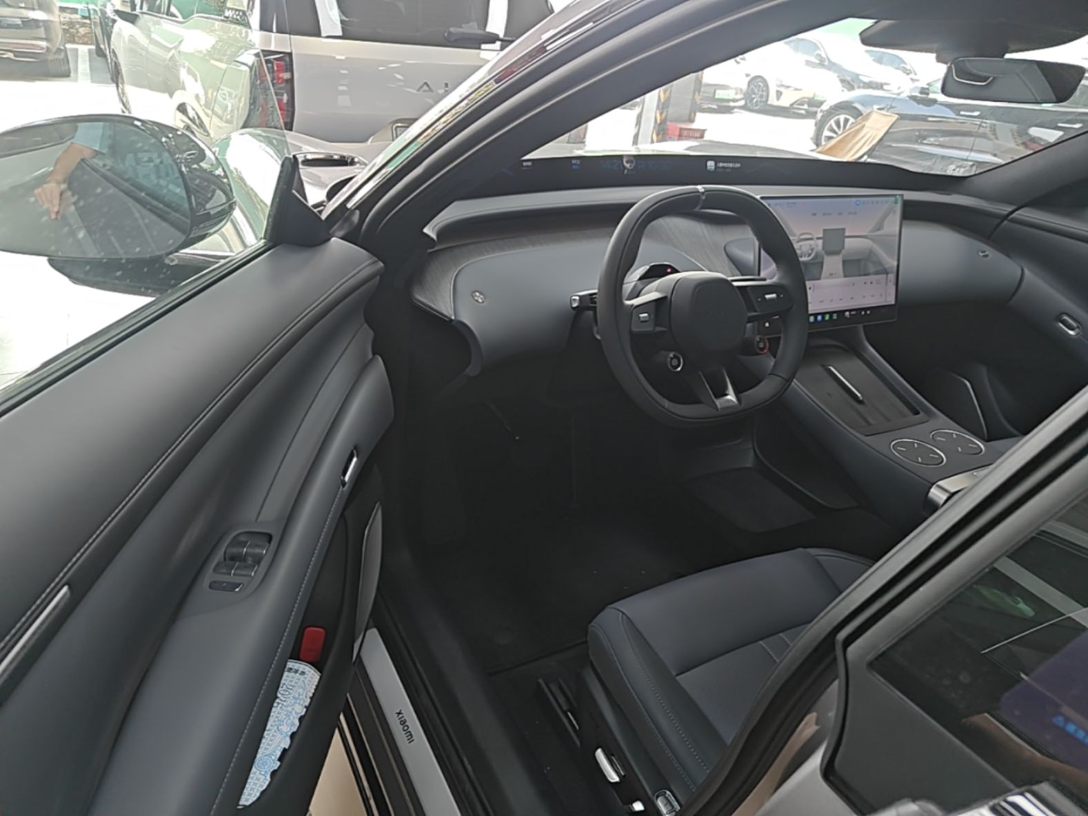 Xiaomi Auto YU7 2025 Ultra-Long Range All-Wheel Drive Pro Version — снимка 18