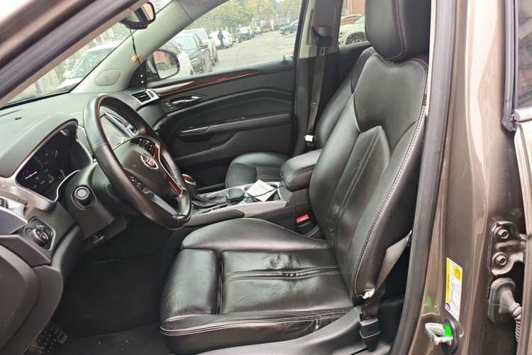 Used Cadillac SRX 2013 3.0L Leading Model