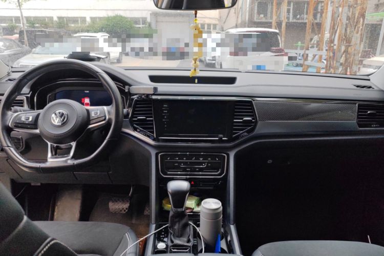 Used Volkswagen Teramont X 2020 Facelifted 330TSI Two-Wheel-Drive Luxury Edition Center Console