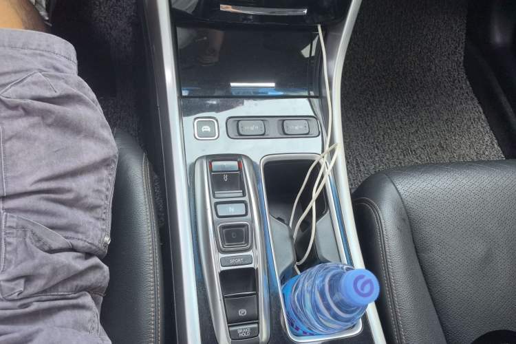 Used Honda Accord 2016 Hybrid 2.0L Rui Ling Edition Gear Lever