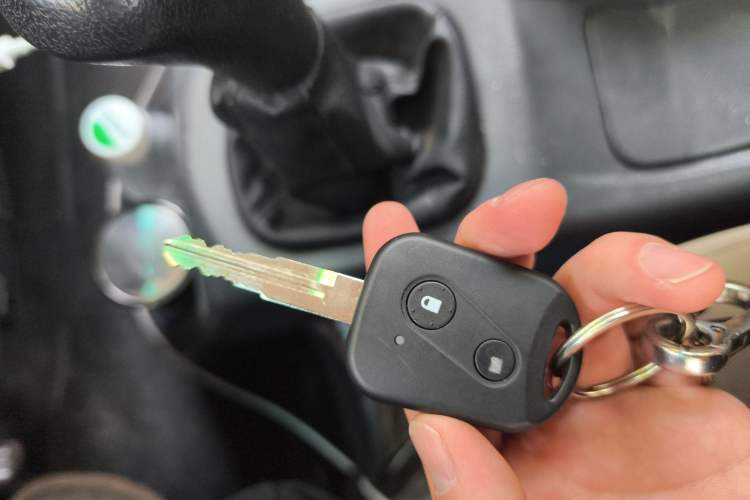 Used Jinbei Hiace X30 2013 1.3L Comfort Model Vehicle Key