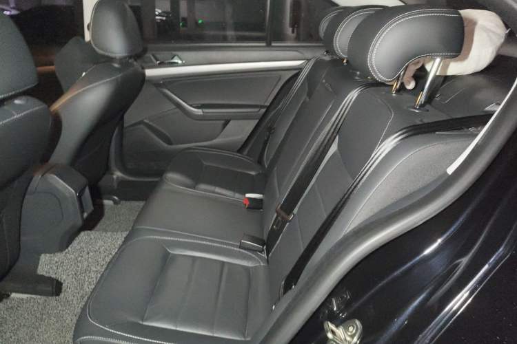 Used Volkswagen Lavida 2015 1.6L Automatic Comfort Edition Left Rear Seat