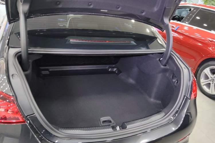 Used Mercedes-Benz C-Class 2023 Second Facelift C 260 L Sport Edition Trunk